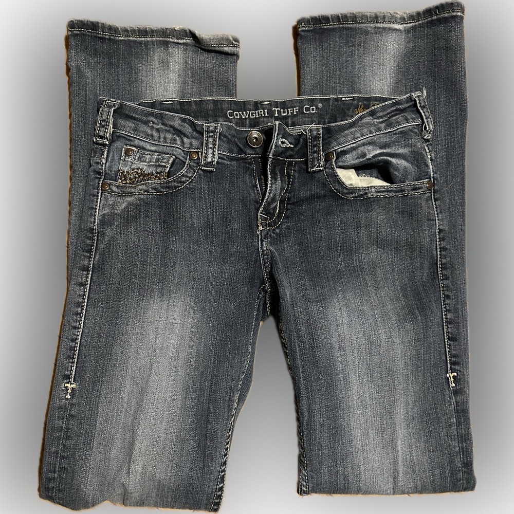 Women’s Cowgirl Tuff Co jeans 28x35